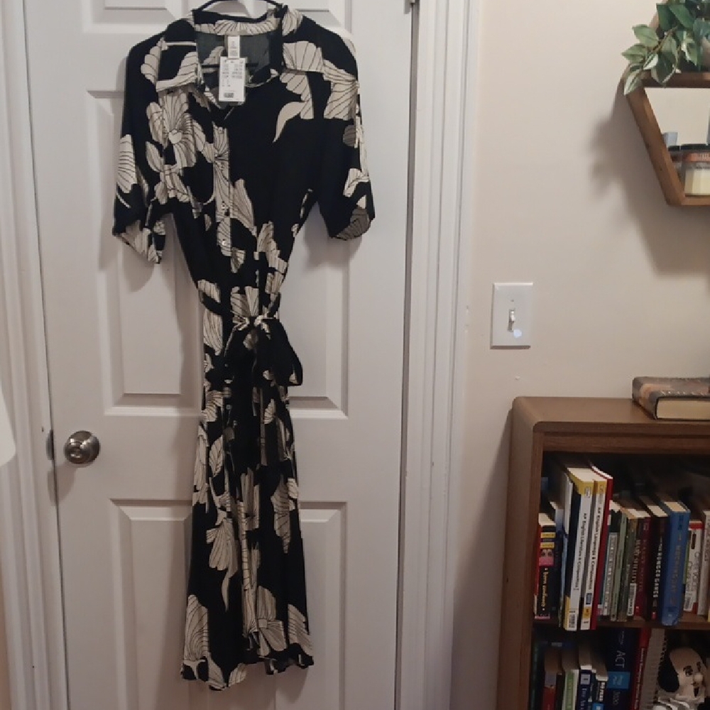 NWT H&M Floral Floral Shirt Dress